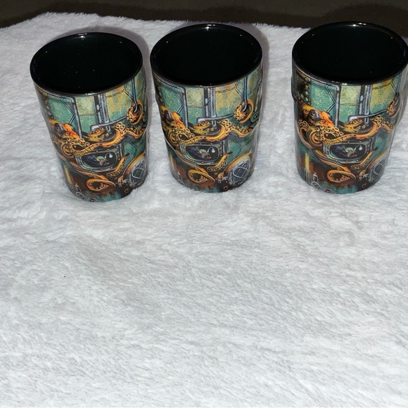 SEAWORLD Collectors 2D Painted Shark, Etc 3 1/8 In JuiceGlass Bundle 3 Brand New - Picture 12 of 16